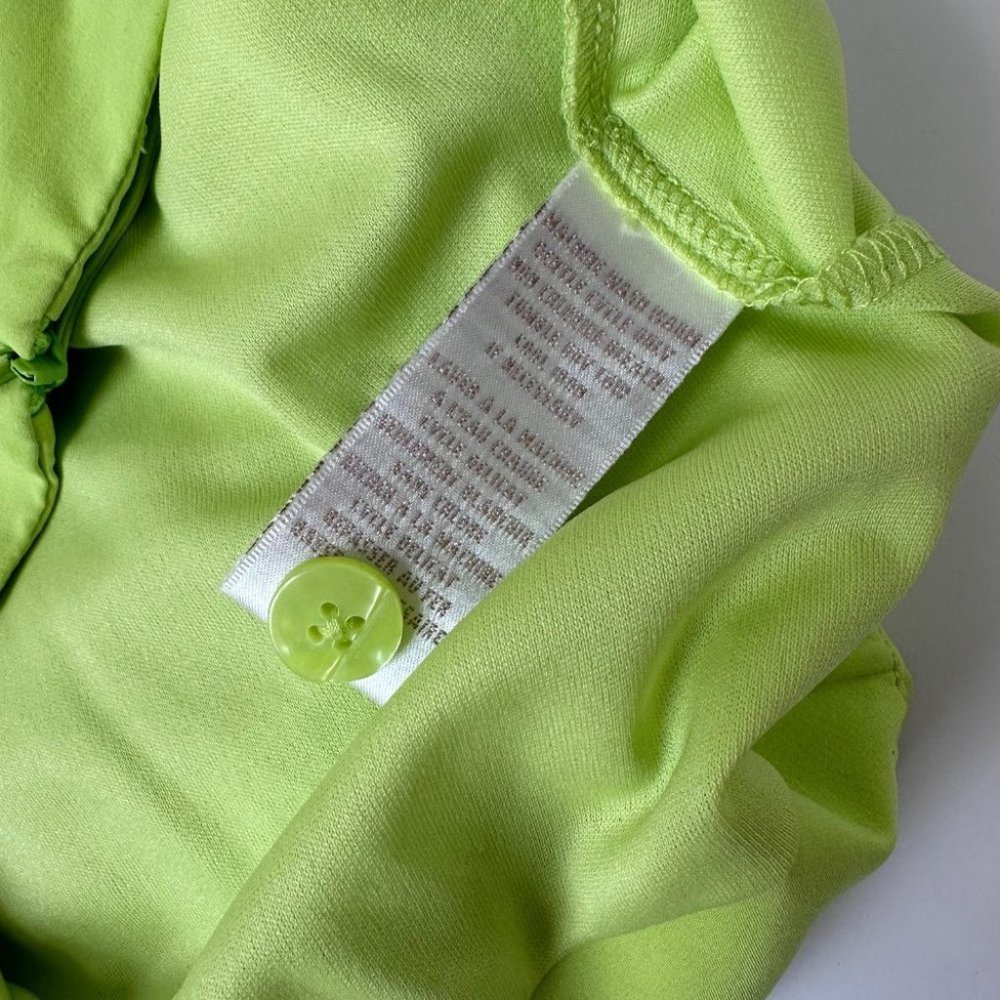 Sold VINTAGE Groovy 70's Style Neon Green Golf Mini Skirt / Shorts size Small - Picture 3 of 9